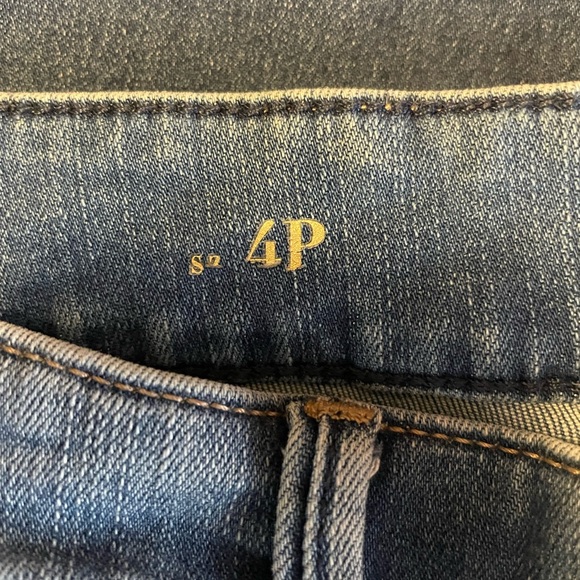 WHBM Light Blue Cropped Jeans - Picture 5 of 7